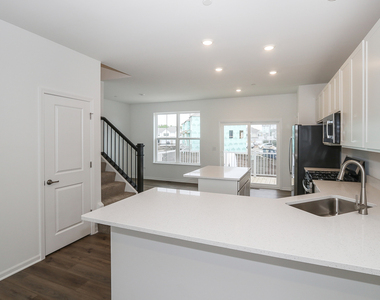 2244 Stonegate Road - Photo Thumbnail 7