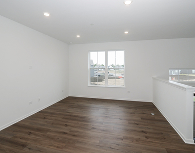 2244 Stonegate Road - Photo Thumbnail 4