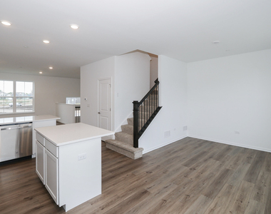 2244 Stonegate Road - Photo Thumbnail 12