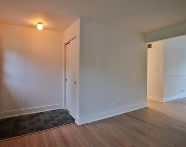 30w162 Claymore Lane - Photo Thumbnail 7
