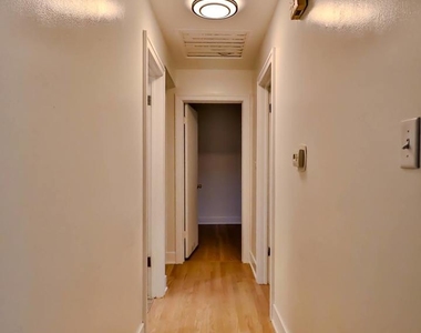 30w162 Claymore Lane - Photo Thumbnail 11