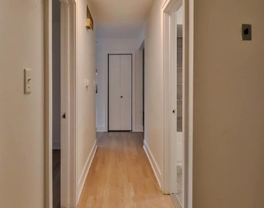 30w162 Claymore Lane - Photo Thumbnail 23
