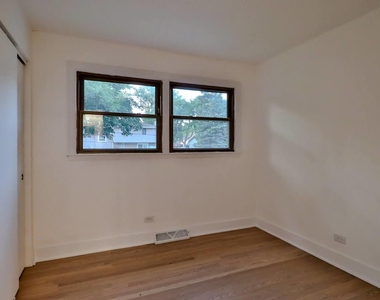 30w162 Claymore Lane - Photo Thumbnail 13