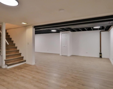 30w162 Claymore Lane - Photo Thumbnail 27