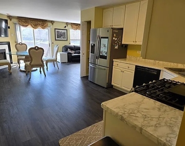 3124 Crystal Rock Road - Photo Thumbnail 5