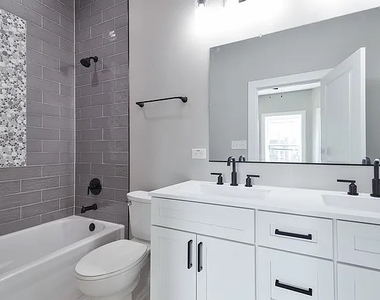 6520 S Minerva Avenue - Photo Thumbnail 9