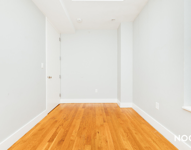 1100 Dekalb Avenue - Photo Thumbnail 4
