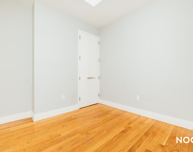 1100 Dekalb Avenue - Photo Thumbnail 7