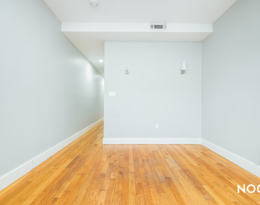 1100 Dekalb Avenue - Photo Thumbnail 2