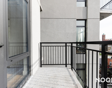 420 Gates Avenue - Photo Thumbnail 8