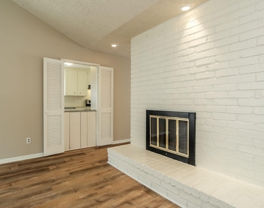 12002 Rocky Knoll Drive - Photo Thumbnail 11