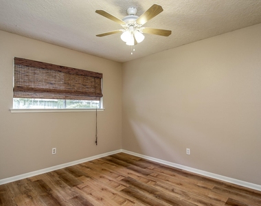 12002 Rocky Knoll Drive - Photo Thumbnail 20