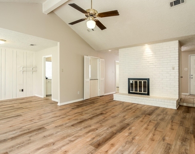 12002 Rocky Knoll Drive - Photo Thumbnail 6