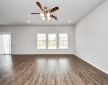 21235 Memorial Vista Drive - Photo Thumbnail 2