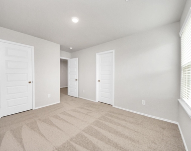 21235 Memorial Vista Drive - Photo Thumbnail 17