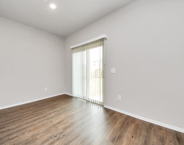 21235 Memorial Vista Drive - Photo Thumbnail 8