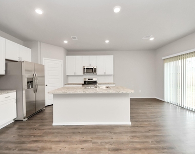 21235 Memorial Vista Drive - Photo Thumbnail 5