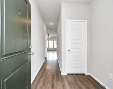 21235 Memorial Vista Drive - Photo Thumbnail 1