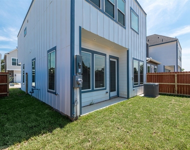 8475 Berry Brush Lane - Photo Thumbnail 27