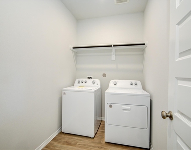 5722 Fresh View Court - Photo Thumbnail 16