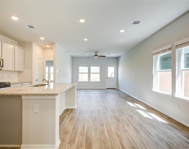 5722 Fresh View Court - Photo Thumbnail 4