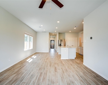 5722 Fresh View Court - Photo Thumbnail 3