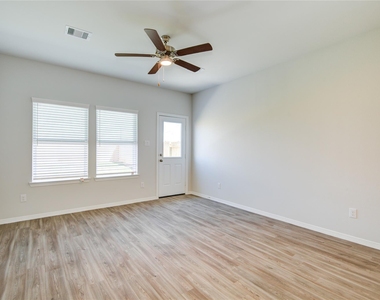 5722 Fresh View Court - Photo Thumbnail 5