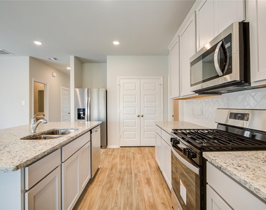 5722 Fresh View Court - Photo Thumbnail 6