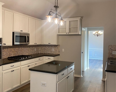 8312 Spinnaker Bay Lane - Photo Thumbnail 6