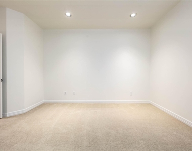 13647 Brookbluff Lane - Photo Thumbnail 41