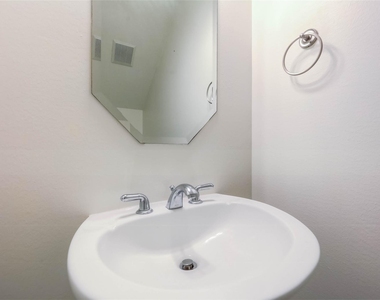 13647 Brookbluff Lane - Photo Thumbnail 15
