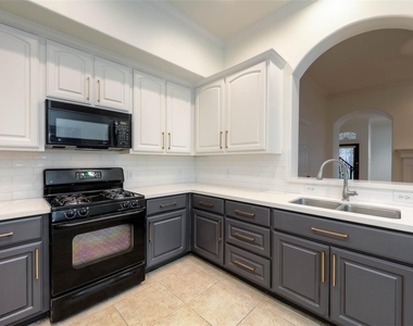 13647 Brookbluff Lane - Photo Thumbnail 23