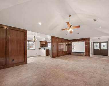 12835 Woodlite Lane - Photo Thumbnail 10