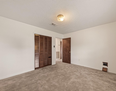 12835 Woodlite Lane - Photo Thumbnail 23