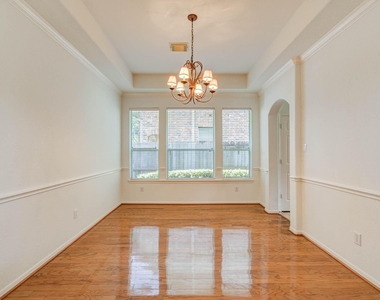 4106 Angel Springs Drive - Photo Thumbnail 5