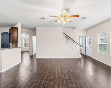 18715 Windy Stone Drive - Photo Thumbnail 9