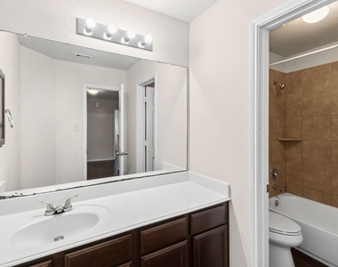 18715 Windy Stone Drive - Photo Thumbnail 33