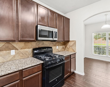 18715 Windy Stone Drive - Photo Thumbnail 5