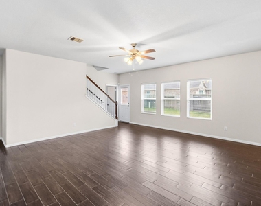18715 Windy Stone Drive - Photo Thumbnail 8