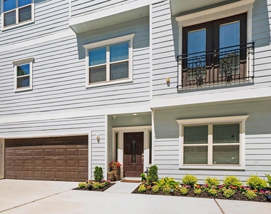 1026 W 24th Street - Photo Thumbnail 1