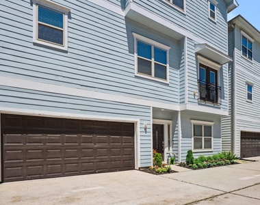 1026 W 24th Street - Photo Thumbnail 3