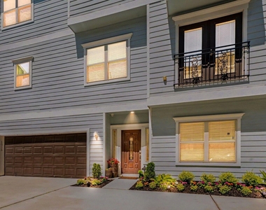 1026 W 24th Street - Photo Thumbnail 2