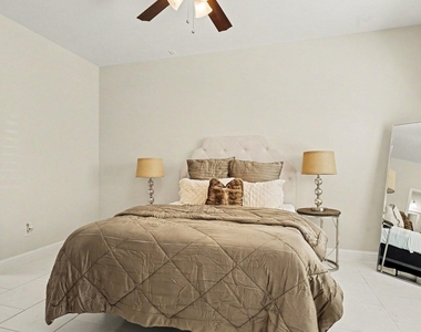 1026 W 24th Street - Photo Thumbnail 14