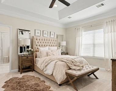 1026 W 24th Street - Photo Thumbnail 12
