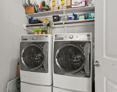 1026 W 24th Street - Photo Thumbnail 25