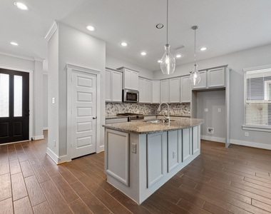 18419 Blue Hollow Heights Dr - Photo Thumbnail 4