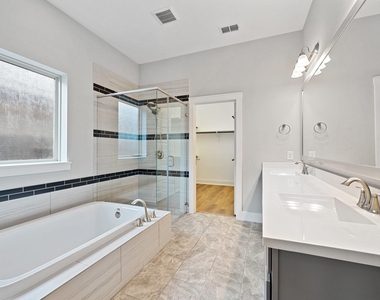 18419 Blue Hollow Heights Dr - Photo Thumbnail 10