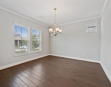 18419 Blue Hollow Heights Dr - Photo Thumbnail 1