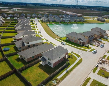 3542 Vivaldi Drive - Photo Thumbnail 1