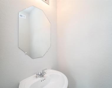 3542 Vivaldi Drive - Photo Thumbnail 9